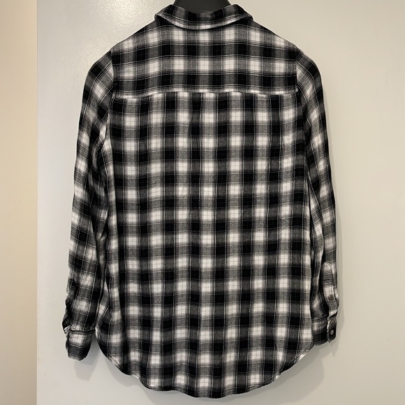 Checkered long sleeve top - Picture 2 of 4